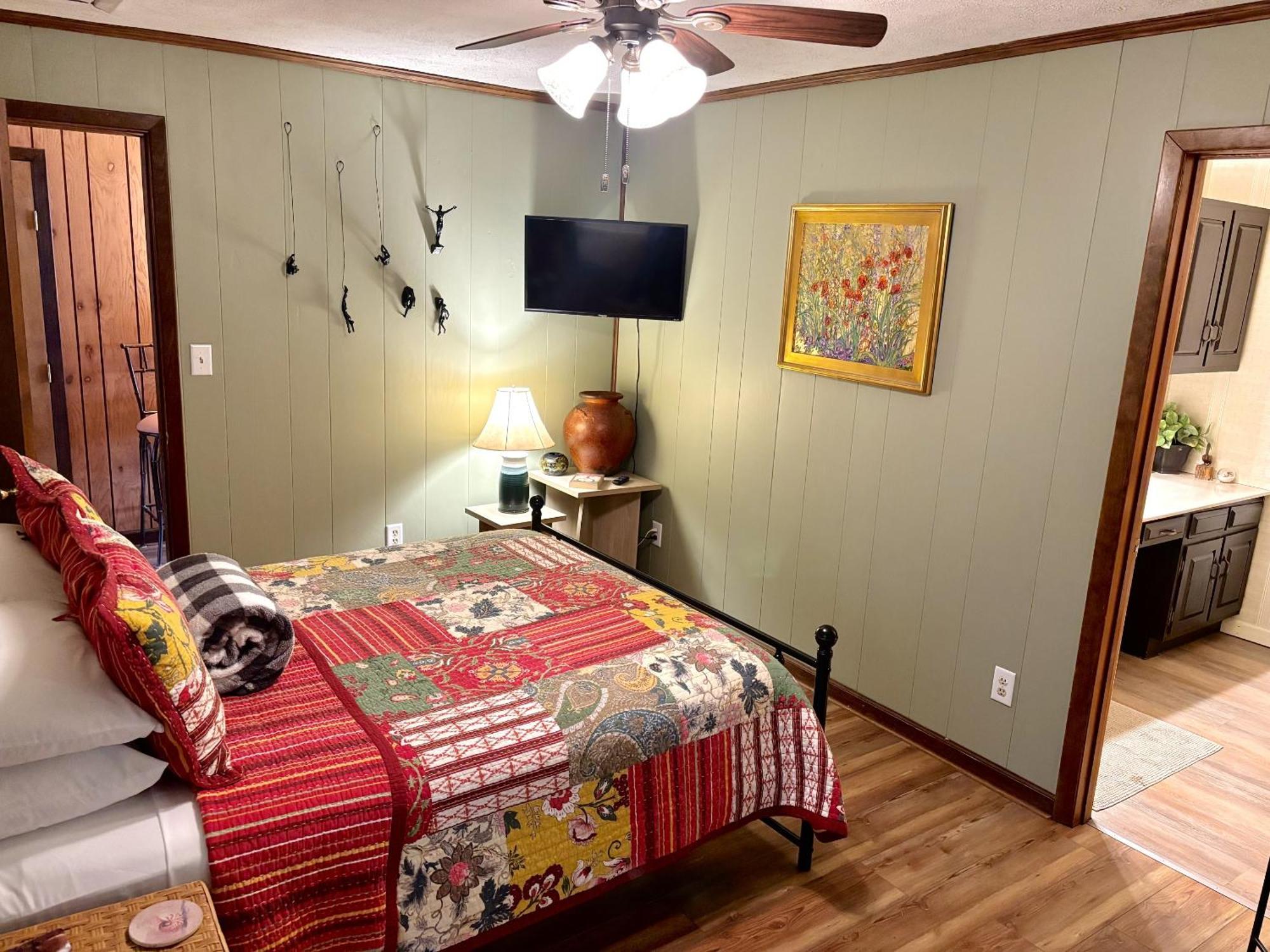 The Iris Garden Downtown Cottages And Suites Nashville Chambre photo